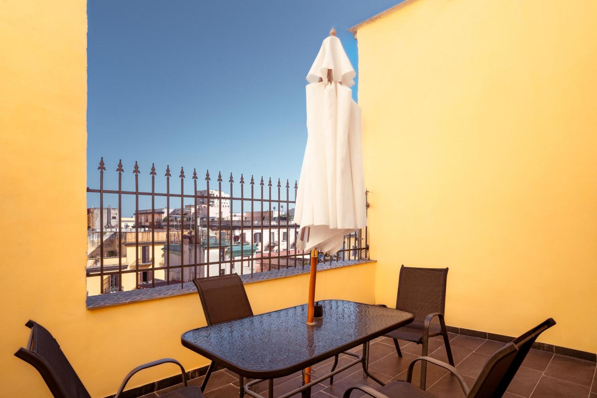 La Bella Vita Luxury Apartament And Travel Solution Neapol Zewnętrze zdjęcie