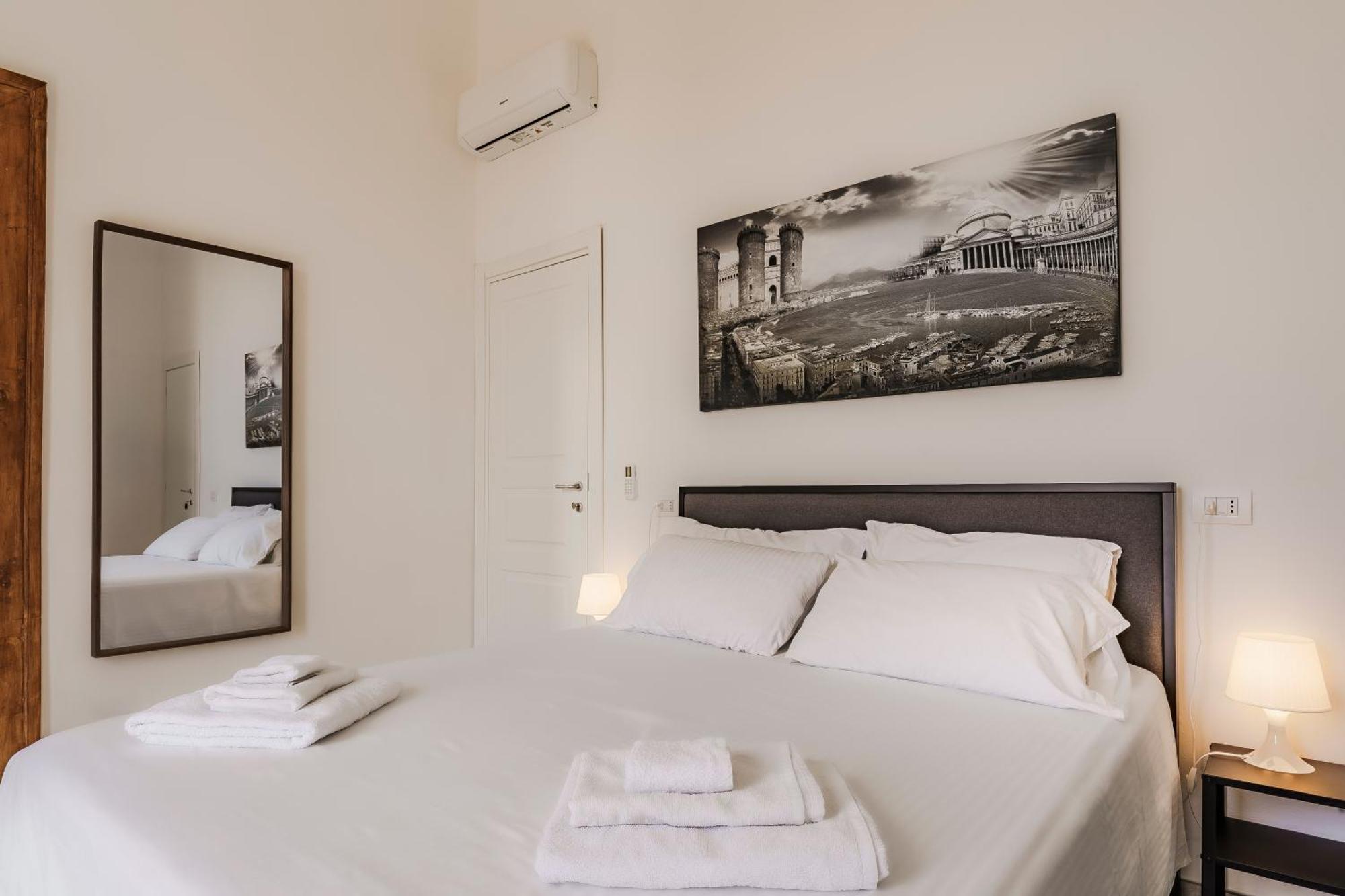La Bella Vita Luxury Apartament And Travel Solution Neapol Zewnętrze zdjęcie